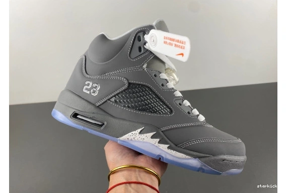 136027-005 Jordan Grey'  5 136027-005 'Wolf Retro   0824